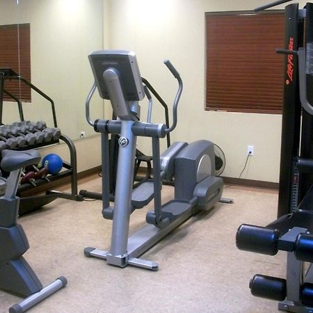 Clearwater Hotel Ltd Fort Mcmurray Bagian luar foto